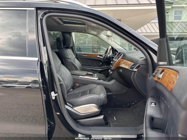 2015 MERCEDES-BENZ GL 550 4JGDF7DE1FA508457 Photo 4