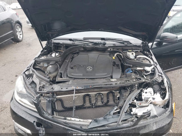 Продаж на аукціоні авто 2014 Mercedes-benz C 300 Sport 4matic, vin: WDDGF8AB3EA938402, номер лоту: 44878669