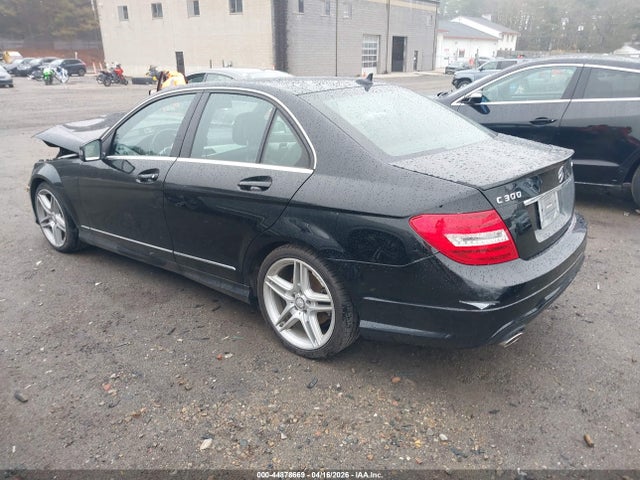 Продаж на аукціоні авто 2014 Mercedes-benz C 300 Sport 4matic, vin: WDDGF8AB3EA938402, номер лоту: 44878669