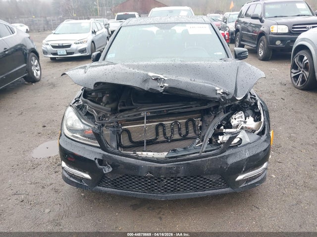 Продаж на аукціоні авто 2014 Mercedes-benz C 300 Sport 4matic, vin: WDDGF8AB3EA938402, номер лоту: 44878669
