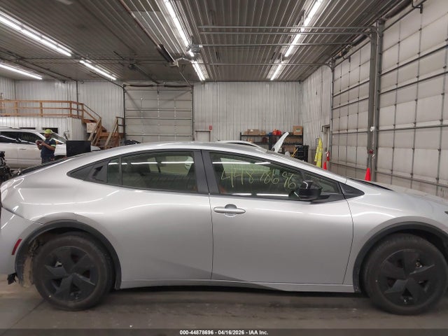 2026 Toyota Prius Le მანქანა იყიდება აუქციონზე, vin: JTDACAAU1T3067650, აუქციონის ნომერი: 44878696