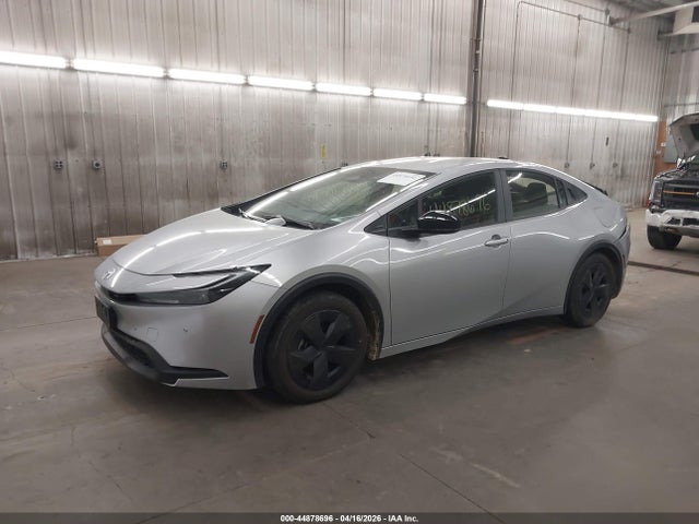2026 Toyota Prius Le მანქანა იყიდება აუქციონზე, vin: JTDACAAU1T3067650, აუქციონის ნომერი: 44878696