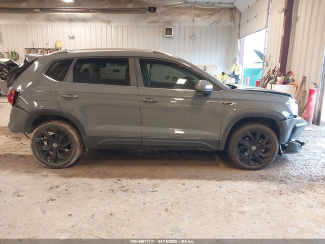 Продажа на аукционе авто 2024 Volkswagen Taos 1.5t Se, vin: 3VVSX7B2XRM083458, номер лота: 44878701