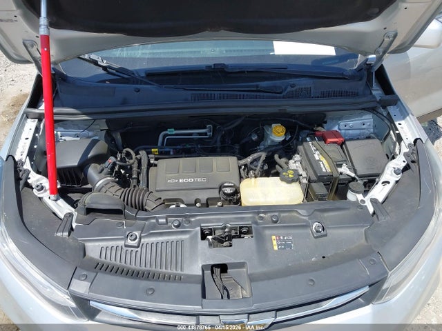 3GNCJLSB8KL370569 Chevrolet Trax Lt