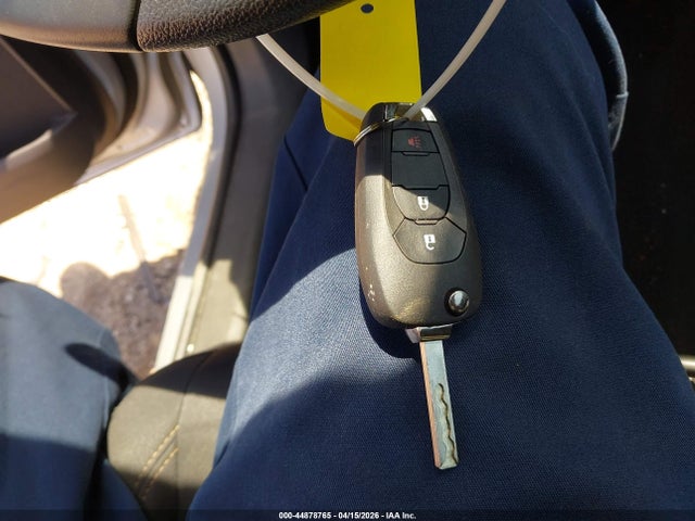 3GNCJLSB8KL370569 Chevrolet Trax Lt