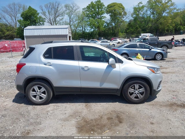 3GNCJLSB8KL370569 Chevrolet Trax Lt