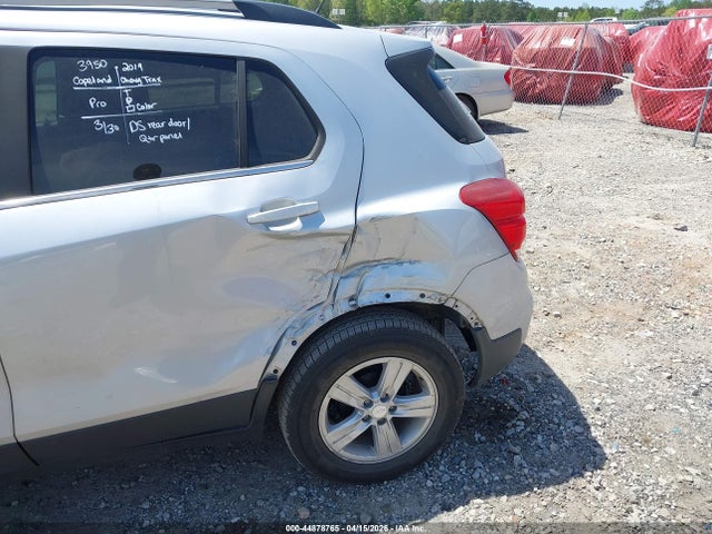 3GNCJLSB8KL370569 Chevrolet Trax Lt