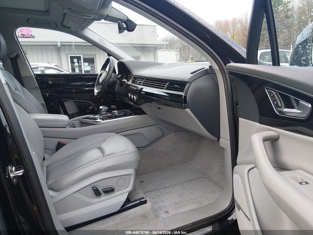 2019 Audi Q7 55 Premium მანქანა იყიდება აუქციონზე, vin: WA1LAAF70KD007699, აუქციონის ნომერი: 44878766