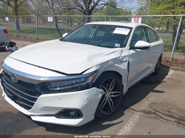 Продажа на аукционе авто 2021 Honda Accord Hybrid Touring, vin: 1HGCV3F97MA019944, номер лота: 44878796