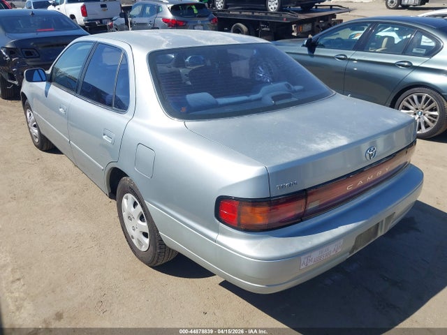 1994 TOYOTA CAMRY JT2SK12E0R0240639 Photo 2