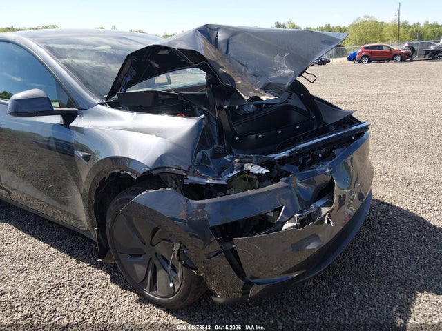 7SAYGDED7TA658924 Tesla Model Y Premium Rear-wheel Drive/standard Rear-wheel Drive