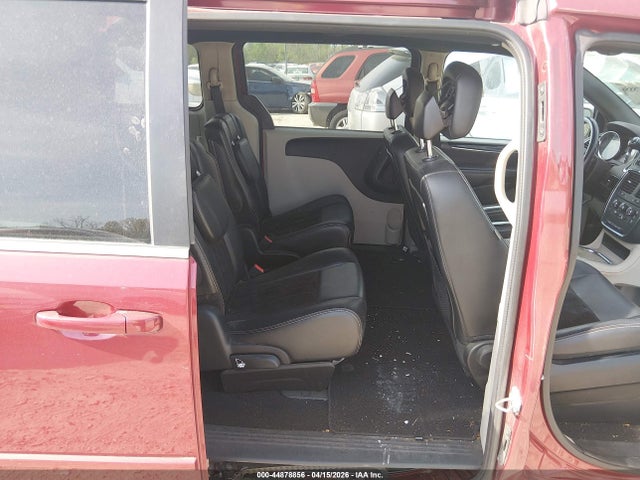 44878856 :رقم المزاد ، 2C4RDGCGXFR684714 vin ، 2015 Dodge Grand Caravan Sxt Plus مزاد بيع