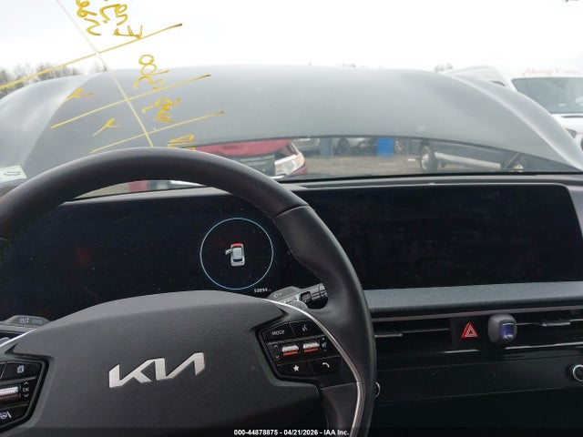 KIA Ev6 Wind 2023 KNDC34LA9P5111367 Image 17