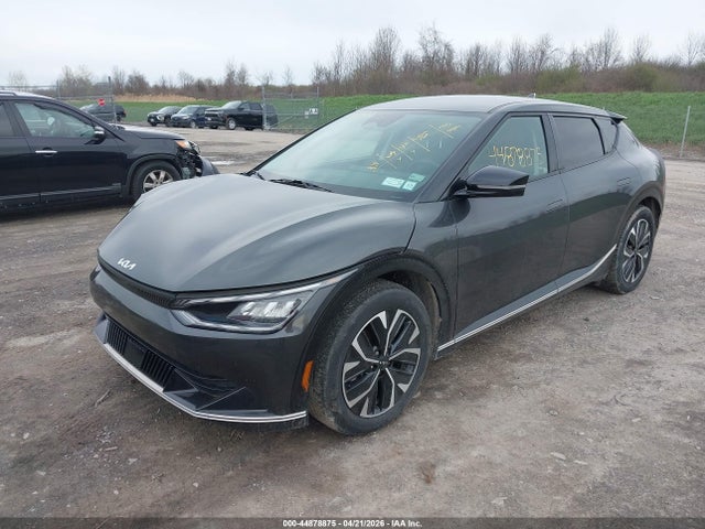 KIA Ev6 Wind 2023 KNDC34LA9P5111367 Image 2