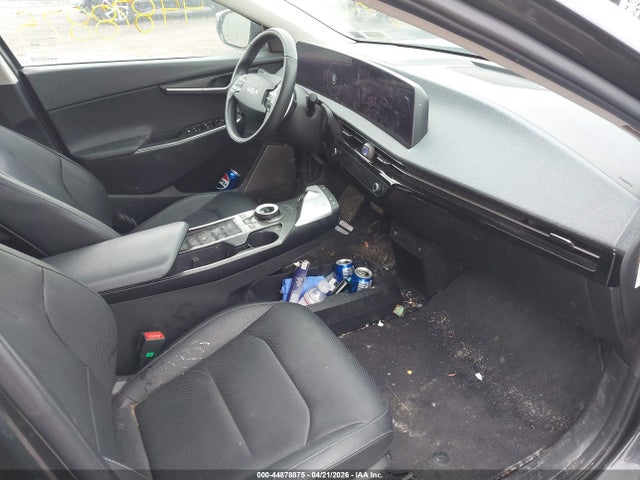 KIA Ev6 Wind 2023 KNDC34LA9P5111367 Image 5