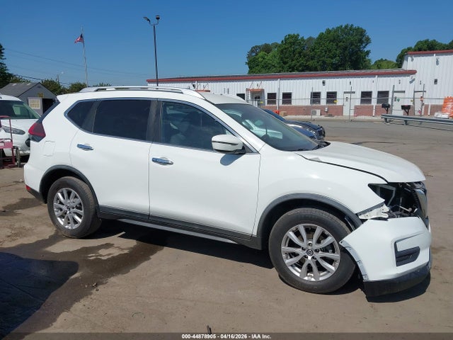2020 Nissan Rogue Sv Intelligent Awd მანქანა იყიდება აუქციონზე, vin: KNMAT2MV2LP523786, აუქციონის ნომერი: 44878905