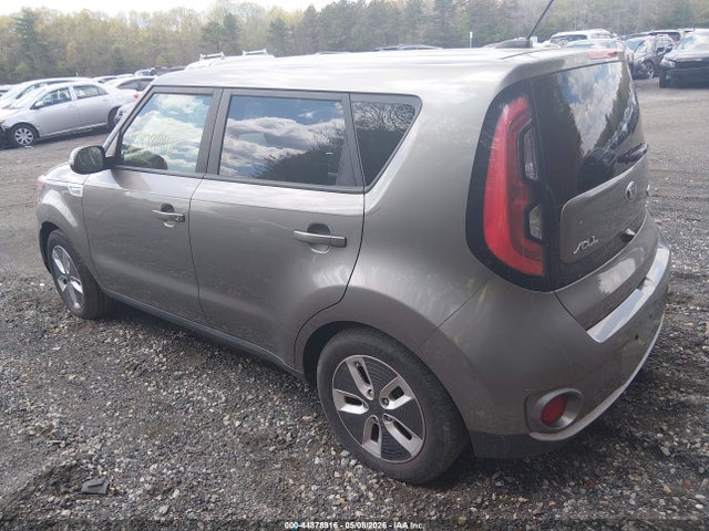 44878916 :رقم المزاد ، KNDJP3AE9H7022349 vin ، 2017 Kia Soul Ev مزاد بيع