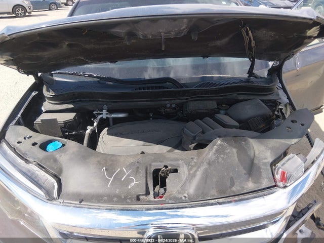 44878922 :رقم المزاد ، 5FNYF6H51MB057528 vin ، 2021 Honda Pilot Awd Ex-l مزاد بيع