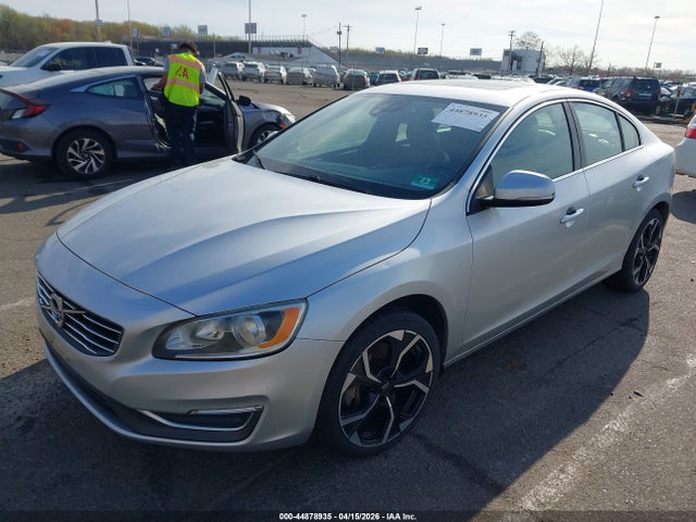 2015 VOLVO S60 YV149MFD5F1317858 Photo 1