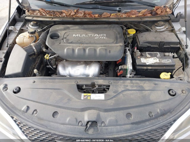 2015 Chrysler 200 Limited მანქანა იყიდება აუქციონზე, vin: 1C3CCCAB3FN630956, აუქციონის ნომერი: 44878942