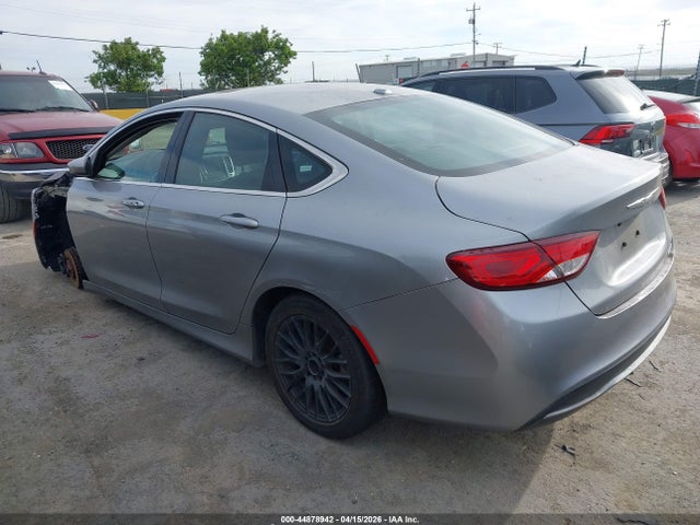 2015 Chrysler 200 Limited მანქანა იყიდება აუქციონზე, vin: 1C3CCCAB3FN630956, აუქციონის ნომერი: 44878942