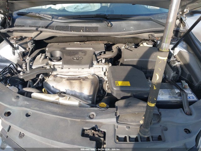 44878967 :رقم المزاد ، 4T1BF1FKXFU005404 vin ، 2015 Toyota Camry Se مزاد بيع