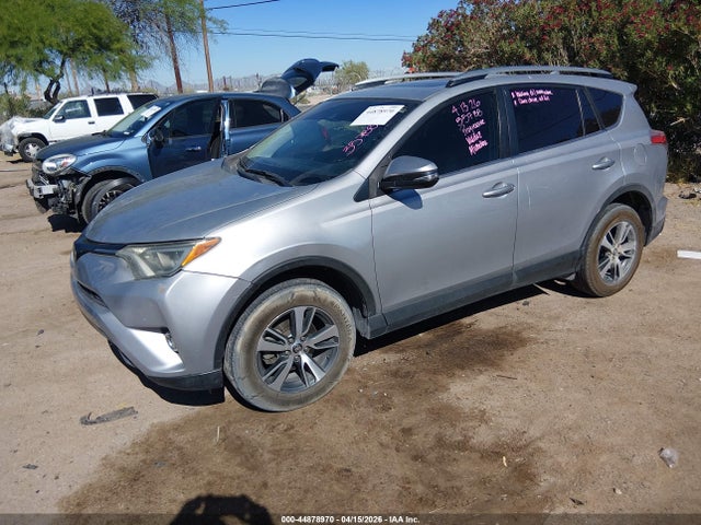 Toyota Rav4 Xle 2017 2T3RFREV6HW570283 Image 2