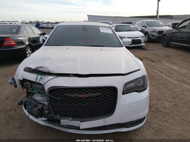 Продаж на аукціоні авто 2022 Chrysler 300 S, vin: 2C3CCABG7NH120969, номер лоту: 44878981