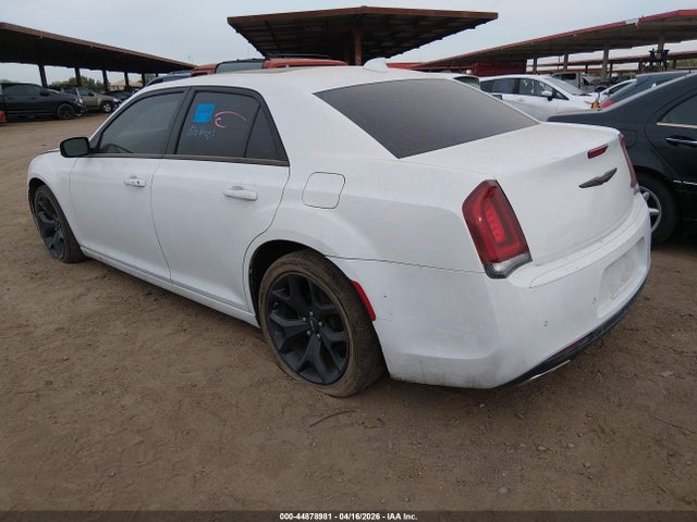 Продаж на аукціоні авто 2022 Chrysler 300 S, vin: 2C3CCABG7NH120969, номер лоту: 44878981