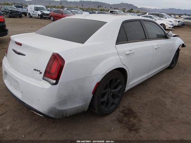 Продаж на аукціоні авто 2022 Chrysler 300 S, vin: 2C3CCABG7NH120969, номер лоту: 44878981