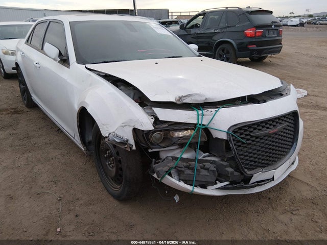 Продаж на аукціоні авто 2022 Chrysler 300 S, vin: 2C3CCABG7NH120969, номер лоту: 44878981