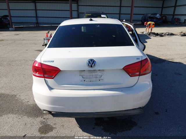 Aukcja sprzedaży 2014 Volkswagen Passat 2.5l Se, vin: 1VWBP7A35EC004621, numer aukcji: 44879002