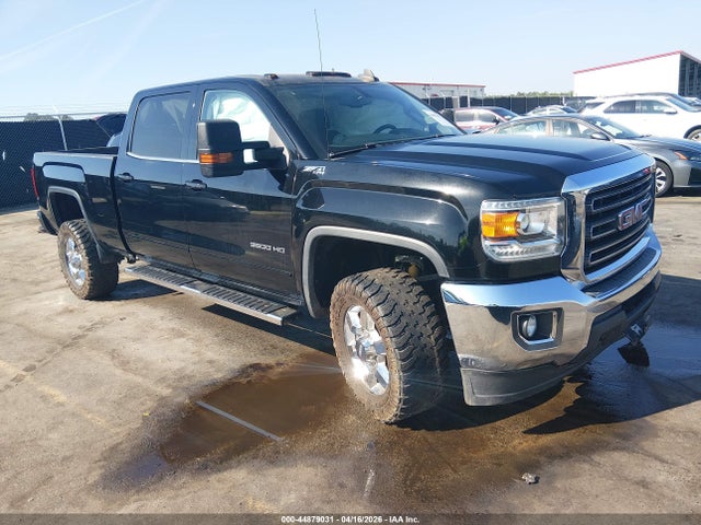 44879031 :رقم المزاد ، 1GT12WEG2HF113478 vin ، 2017 Gmc Sierra 3500hd Sle مزاد بيع