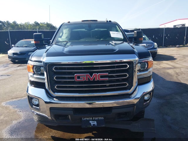 44879031 :رقم المزاد ، 1GT12WEG2HF113478 vin ، 2017 Gmc Sierra 3500hd Sle مزاد بيع