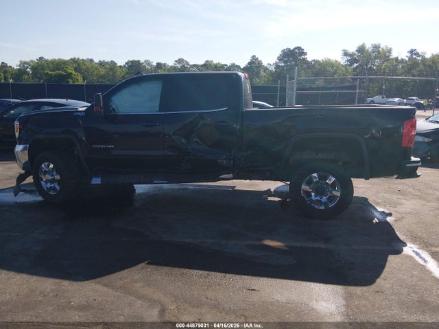44879031 :رقم المزاد ، 1GT12WEG2HF113478 vin ، 2017 Gmc Sierra 3500hd Sle مزاد بيع