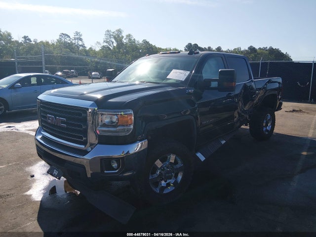 44879031 :رقم المزاد ، 1GT12WEG2HF113478 vin ، 2017 Gmc Sierra 3500hd Sle مزاد بيع