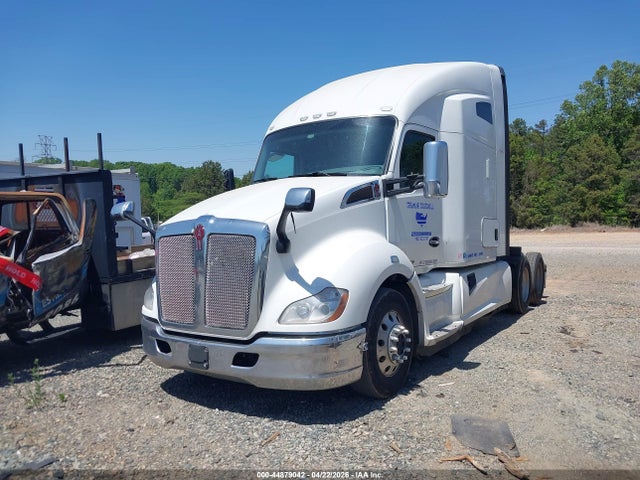 Продажа на аукционе авто 2019 Kenworth T680, vin: 1XKYDP9X7KJ250580, номер лота: 44879042