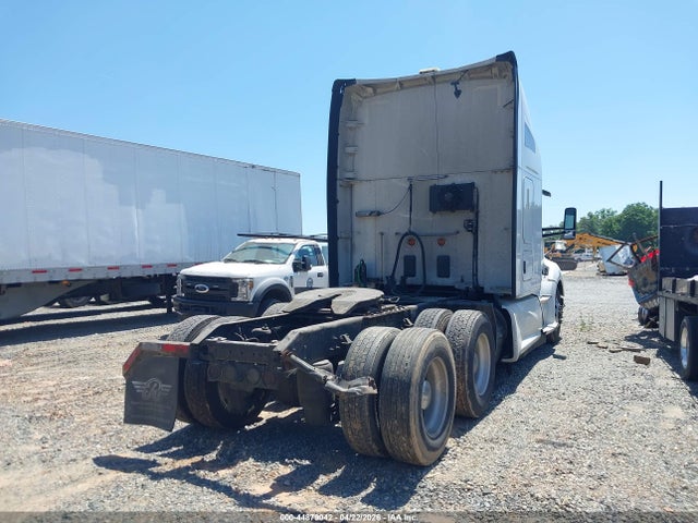 Продажа на аукционе авто 2019 Kenworth T680, vin: 1XKYDP9X7KJ250580, номер лота: 44879042