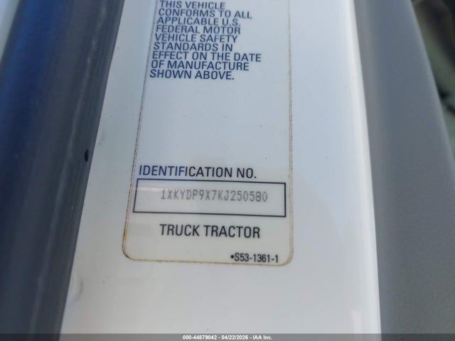 Продажа на аукционе авто 2019 Kenworth T680, vin: 1XKYDP9X7KJ250580, номер лота: 44879042