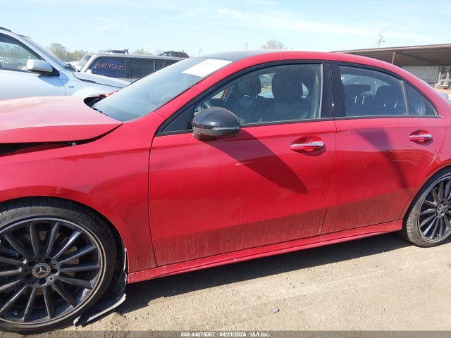 44879067 :رقم المزاد ، WDD3G4FB0KW021025 vin ، 2019 Mercedes-benz A 220 4matic مزاد بيع
