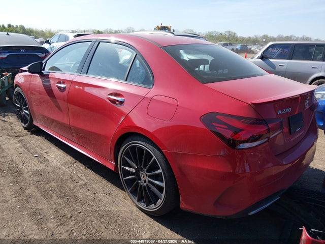 44879067 :رقم المزاد ، WDD3G4FB0KW021025 vin ، 2019 Mercedes-benz A 220 4matic مزاد بيع