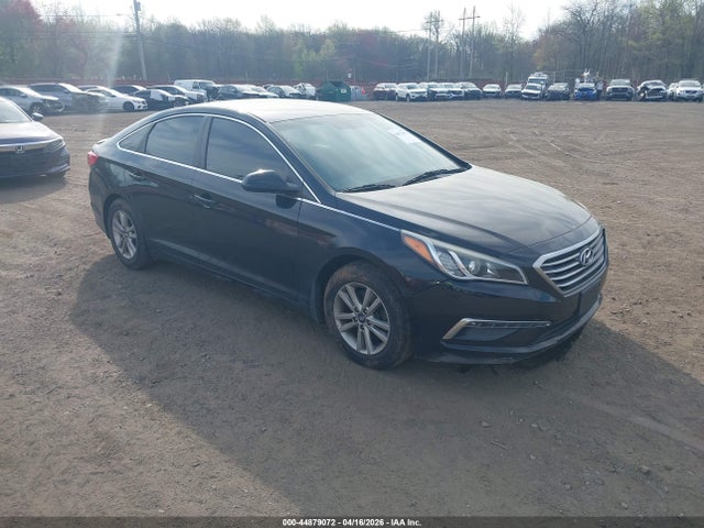 2015 Hyundai Sonata Se მანქანა იყიდება აუქციონზე, vin: 5NPE24AF8FH231427, აუქციონის ნომერი: 44879072