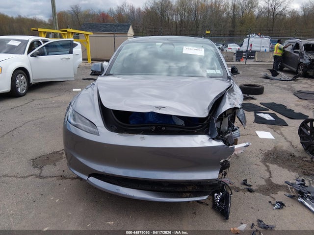 5YJ3E1EA1TF140800 Tesla Model 3 Premium Rear-wheel Drive/standard Rear-wheel Drive