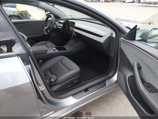 5YJ3E1EA1TF140800 Tesla Model 3 Premium Rear-wheel Drive/standard Rear-wheel Drive