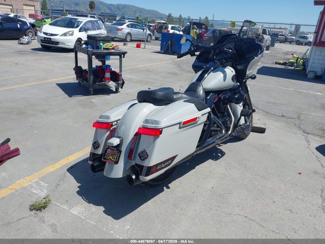 Harley-Davidson FLTRXSE 2020 1HD1TCL24LB958124 Image 4