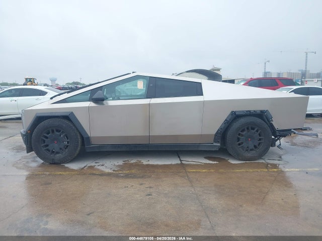 Tesla Cybertruck Cyberbeast 2024 7G2CEHEE3RA022181 Image 15