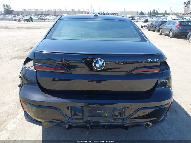 44879109 :رقم المزاد ، WBA23EH03RCR25673 vin ، 2024 Bmw 740i مزاد بيع