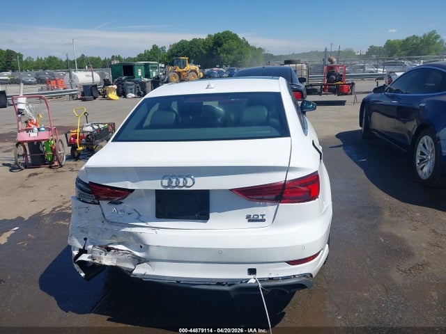 2017 Audi A3 2.0t Premium მანქანა იყიდება აუქციონზე, vin: WAUJ8GFF8H1016015, აუქციონის ნომერი: 44879114