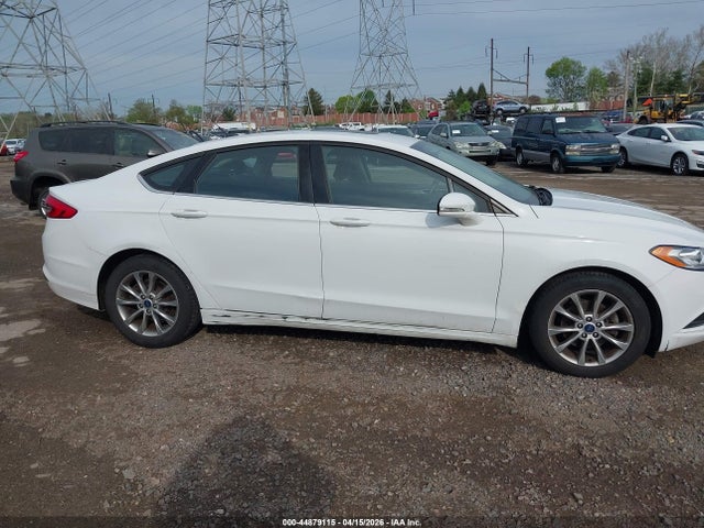 44879115 :رقم المزاد ، 3FA6P0HDXHR346197 vin ، 2017 Ford Fusion Se مزاد بيع