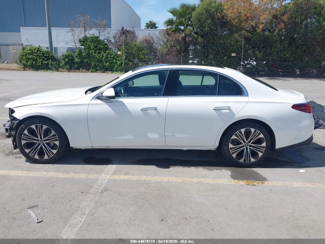 Продажа на аукционе авто 2024 Mercedes-benz E 350, vin: W1KLF4HB7RA014242, номер лота: 44879119